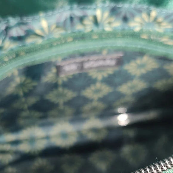 Lug Emerald Green Crossbody Bag - Picture 10 of 15